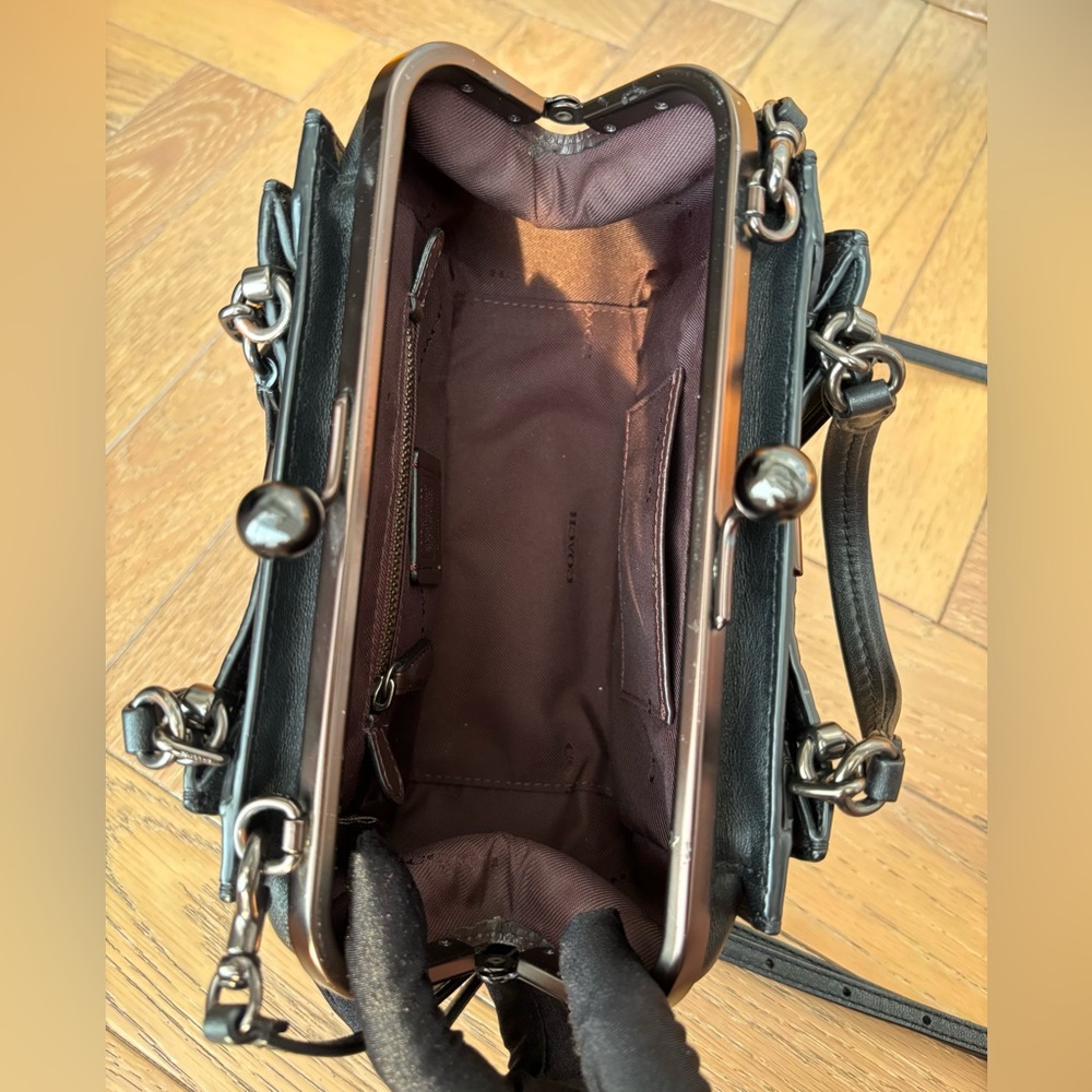 COACH Restored Kisslock Dreamer 21 With Quilting And Rivets - Picture 12 of 16